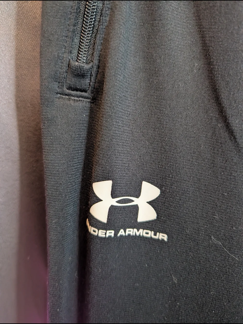 Under Armour Black Athletic Joggers Drawstring Capped Ankles Logo Comfy Track - Picture 3 of 9